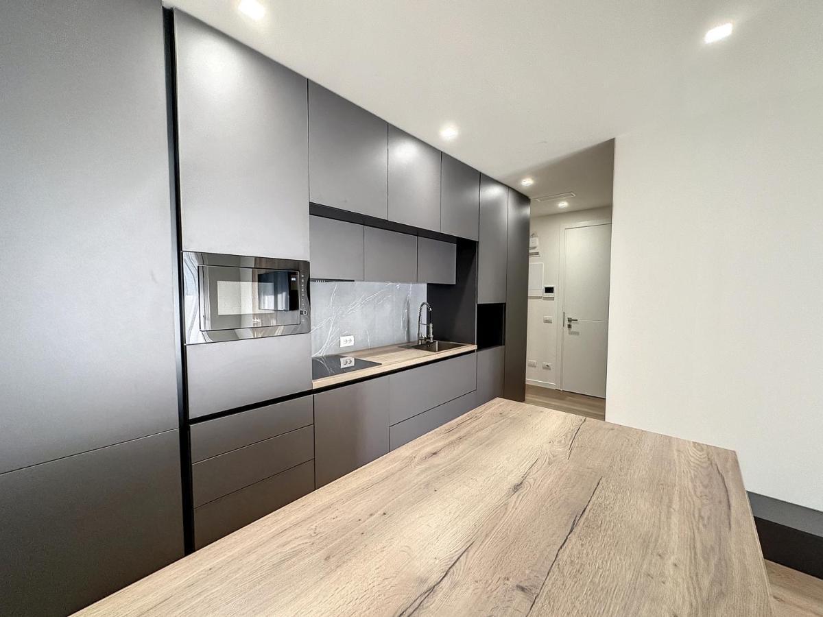 Ad Suite Apartment Riva del Garda Exteriör bild