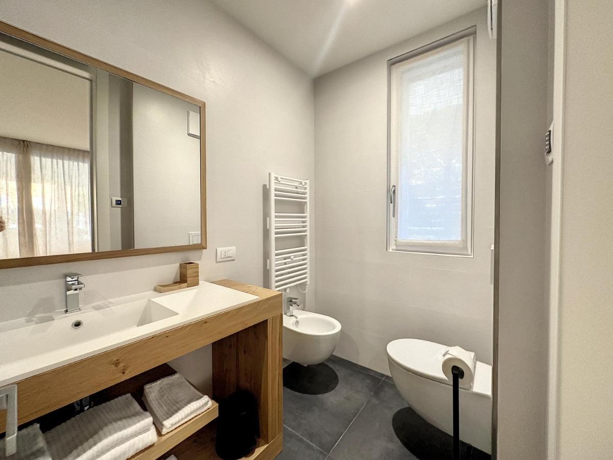 Ad Suite Apartment Riva del Garda Exteriör bild