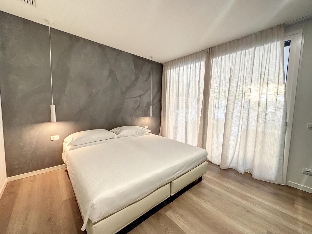 Ad Suite Apartment Riva del Garda Exteriör bild