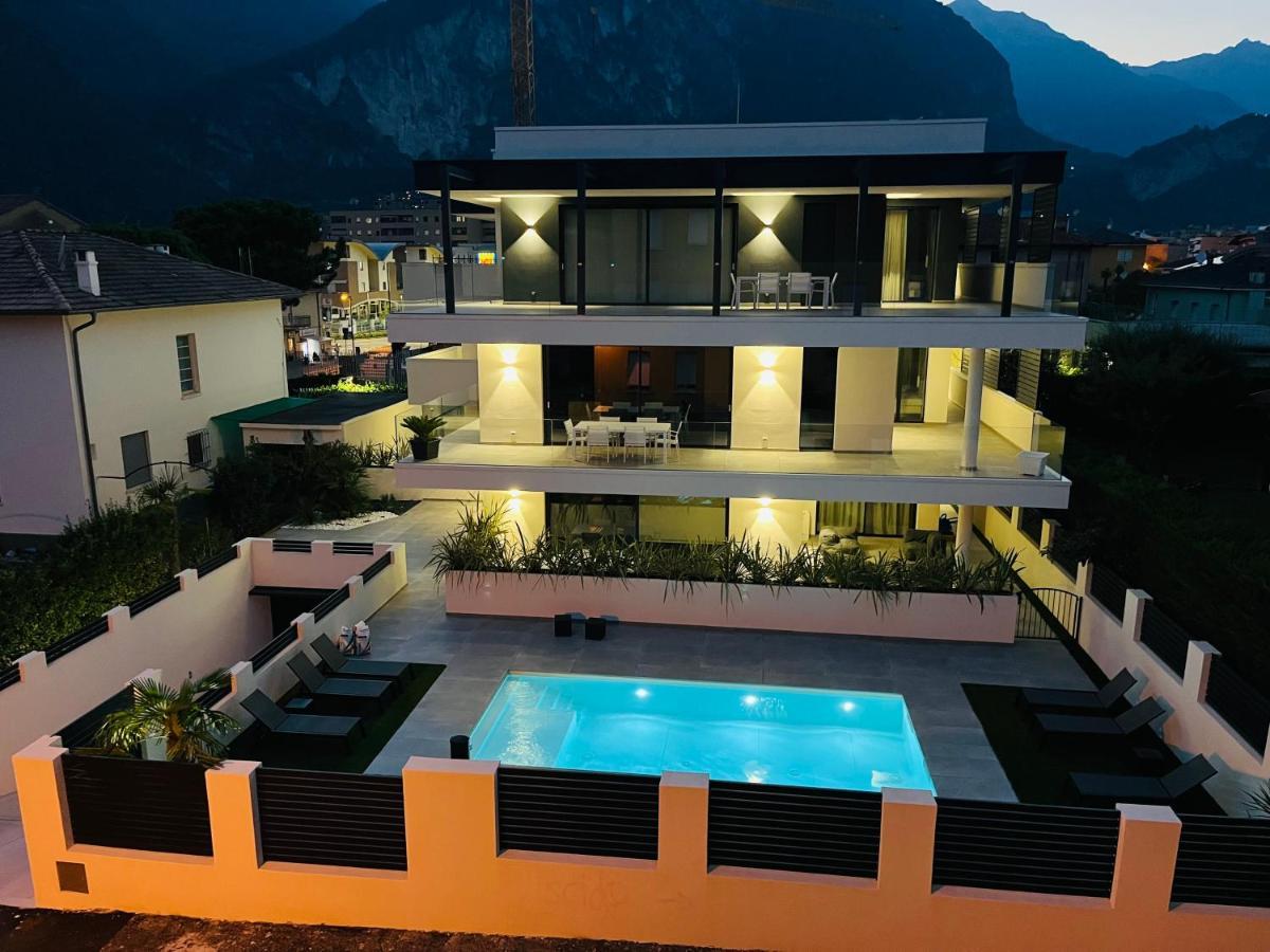 Ad Suite Apartment Riva del Garda Exteriör bild
