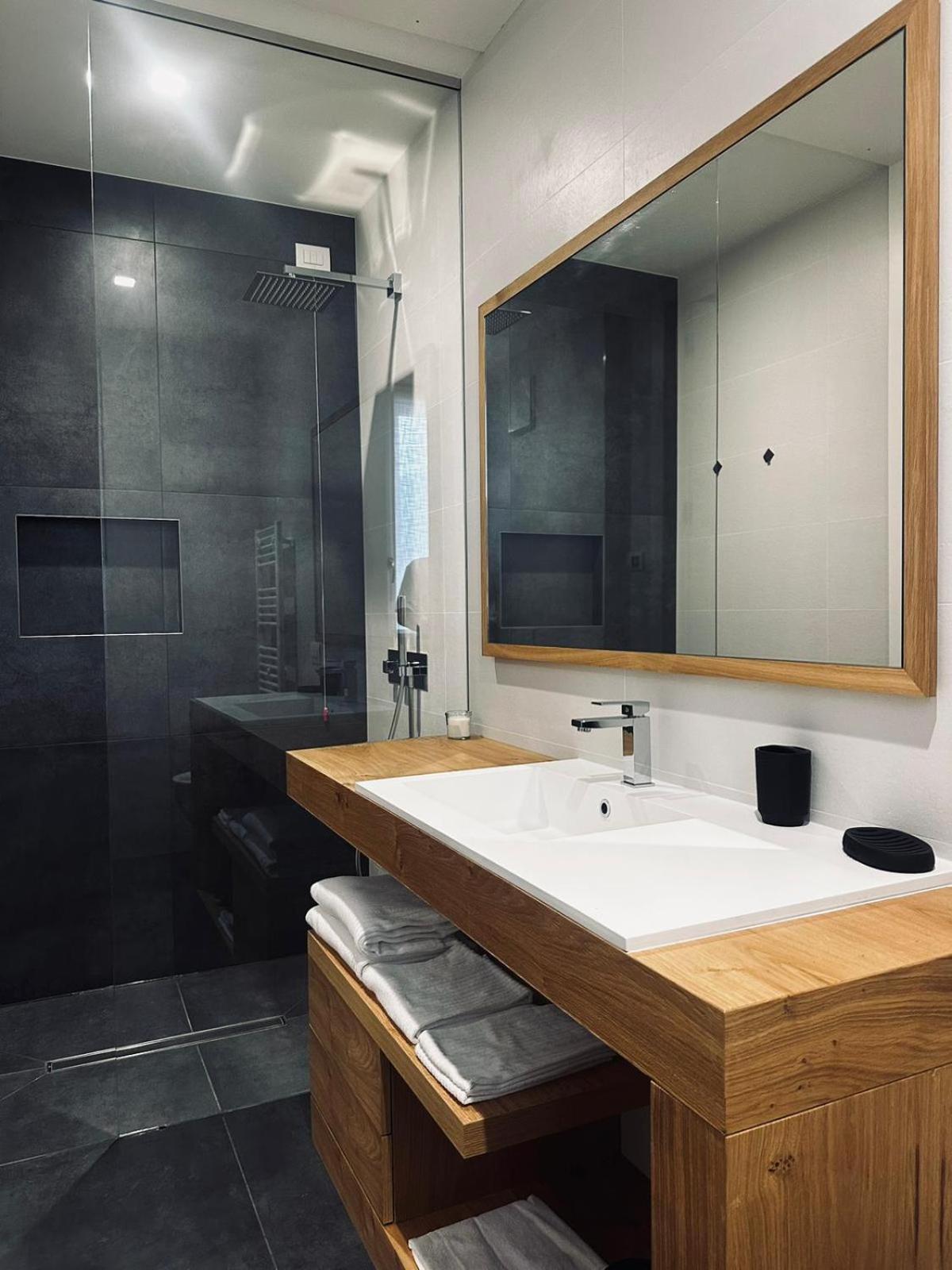 Ad Suite Apartment Riva del Garda Exteriör bild